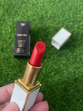 🆕 Tom Ford Lip Color in Gala